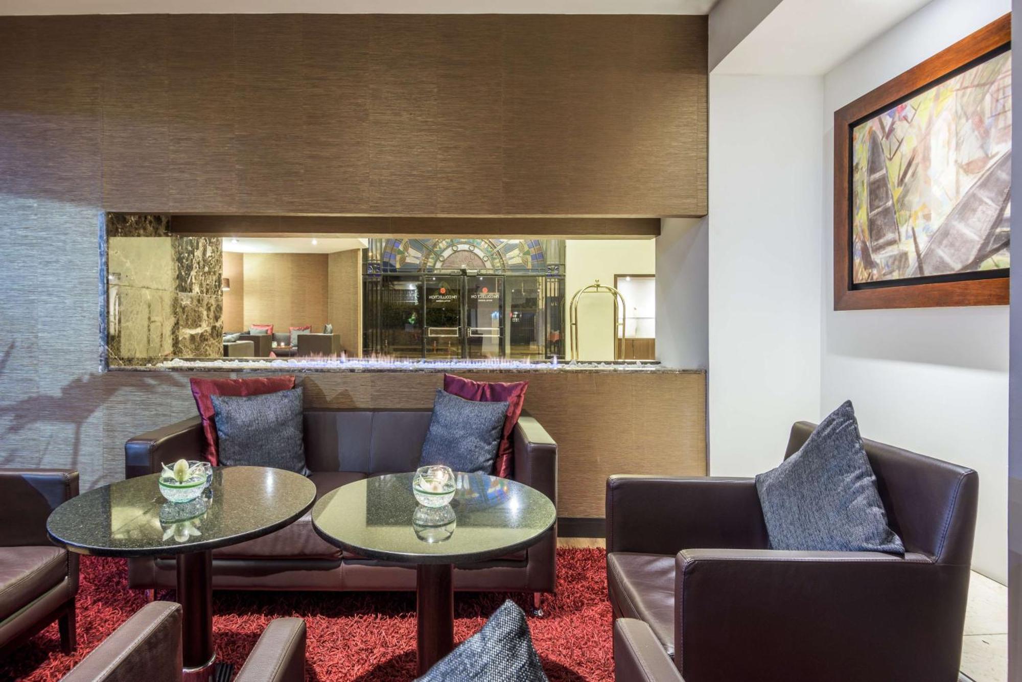Nh Collection Bogota Andino Royal Hotel Luaran gambar The lounge at the airport