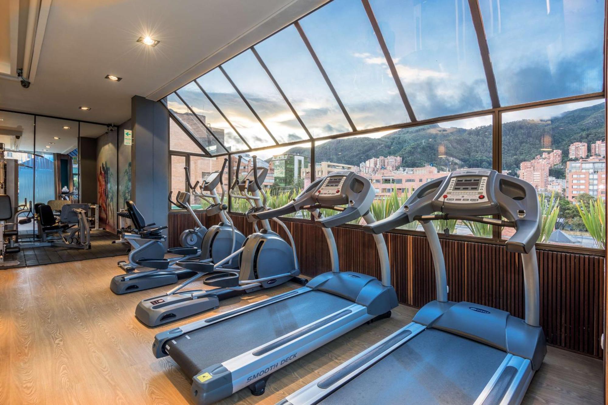 Nh Collection Bogota Andino Royal Hotel Luaran gambar The gym at the hotel